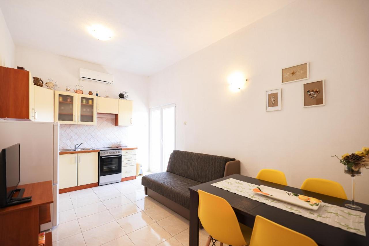 Verunić Apartments Marta מראה חיצוני תמונה