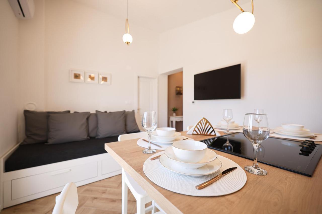 Verunić Apartments Marta מראה חיצוני תמונה