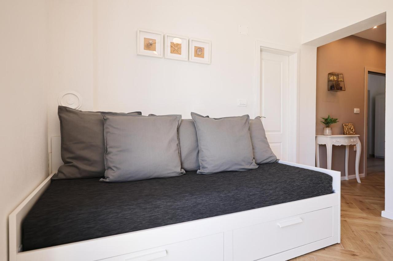 Verunić Apartments Marta מראה חיצוני תמונה